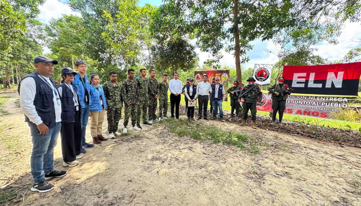 Los soldados liberados.