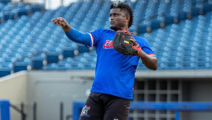 Dilson Herrera, capitán de Caimanes. 