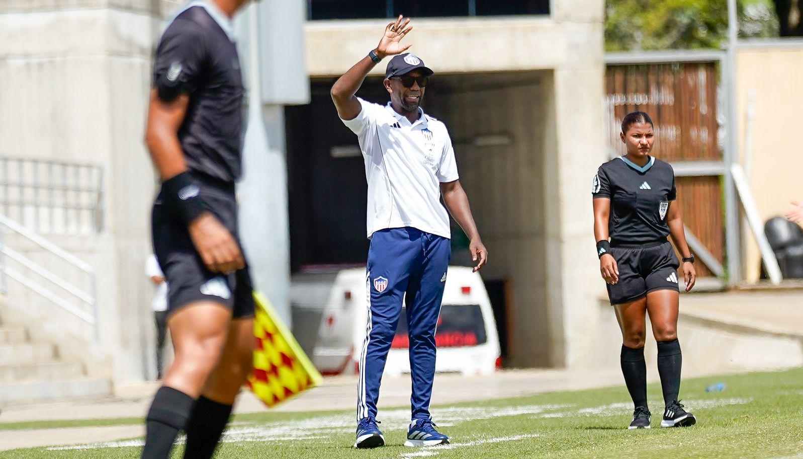 Éder Hernández durante el partido que Junior le ganó 2–1 al Envigado. 
