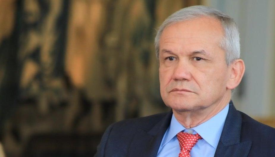 Carlos Ramón González.