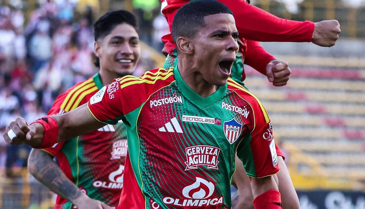 José Enamorado en el festejo de su gol contra Fortaleza. 