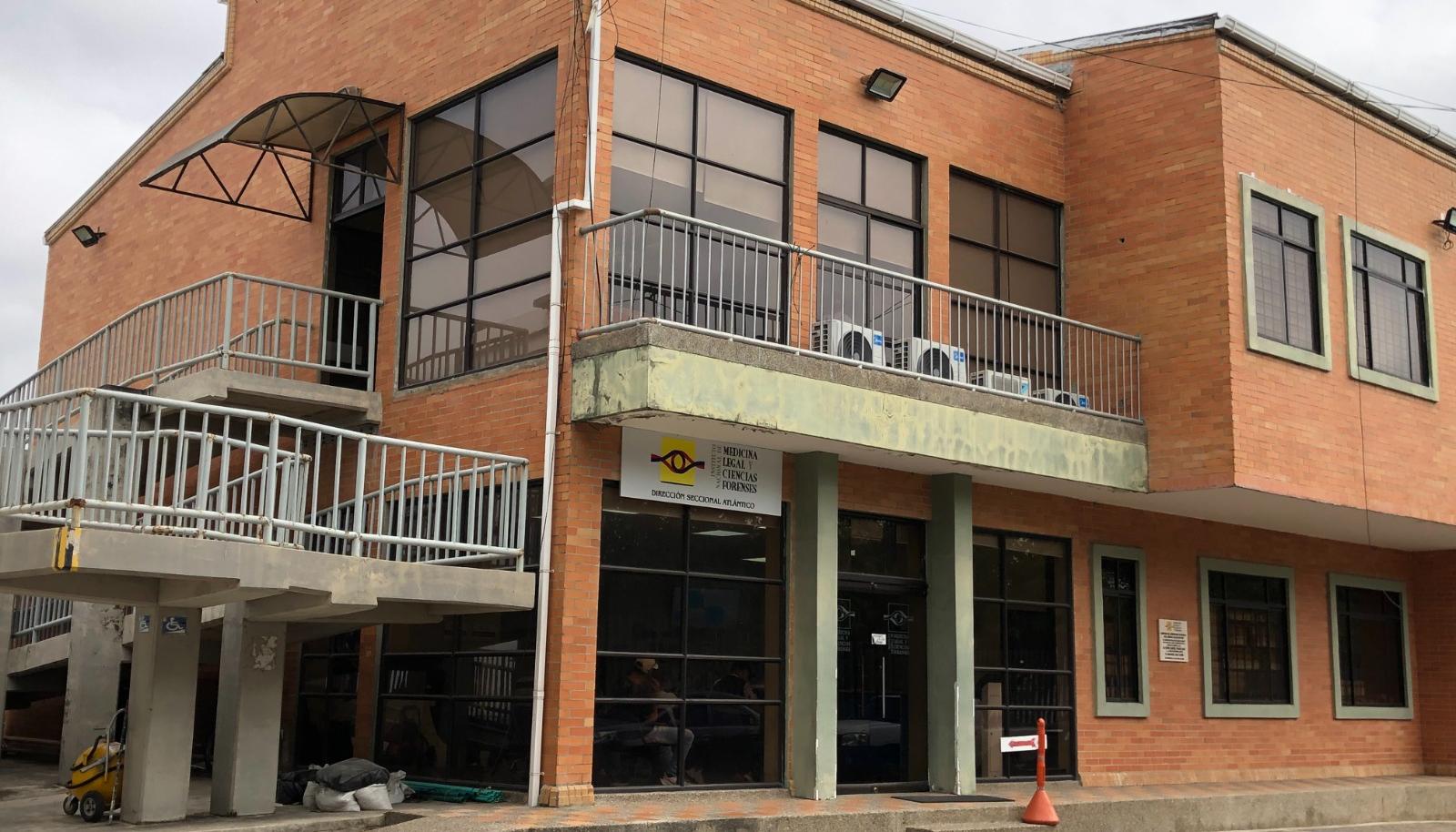 El cuerpo fue trasladado a Medicina Legal. 
