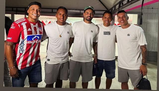 Muriel con camiseta del Junior al lado de Alfredo Morelos, Edwin Cardona, Carlos Bacca y Matheus Uribe. muriel con camiset del Junior al lado de Alfredo Morelos, Edwin Cardona, Carlos Bacca y Matheus Uribe. 