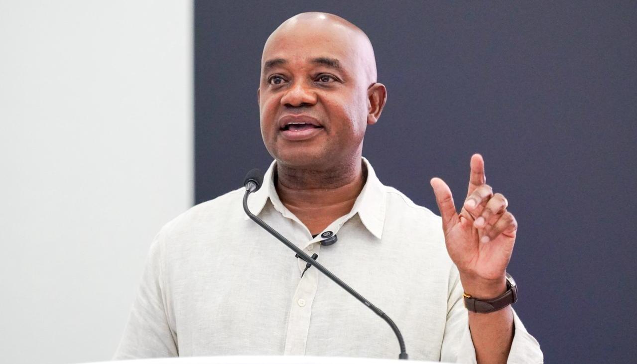 Luis Gilberto Murillo, precandidato presidencial.