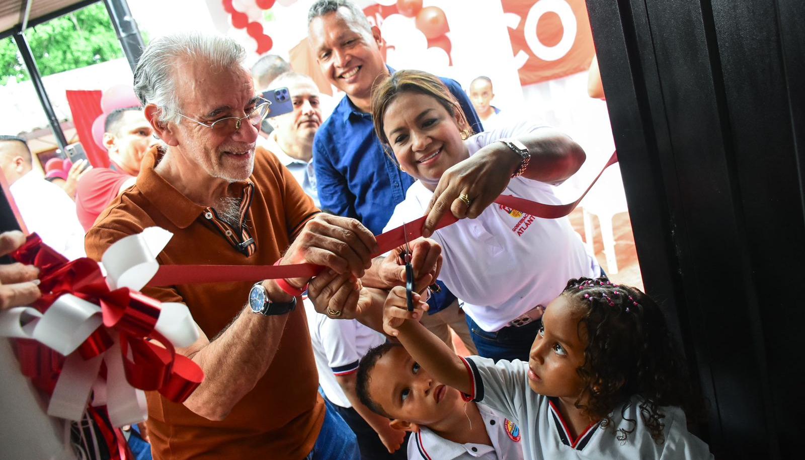 Entrega de obras en San Juan de Tocagua, en Luruaco. 