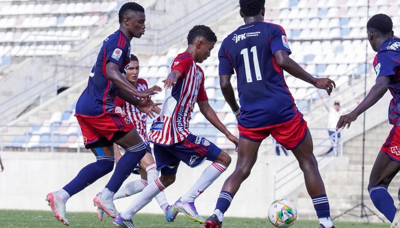 Acción en la que Brainer Pino marcó el gol de Junior ante el Medellín.