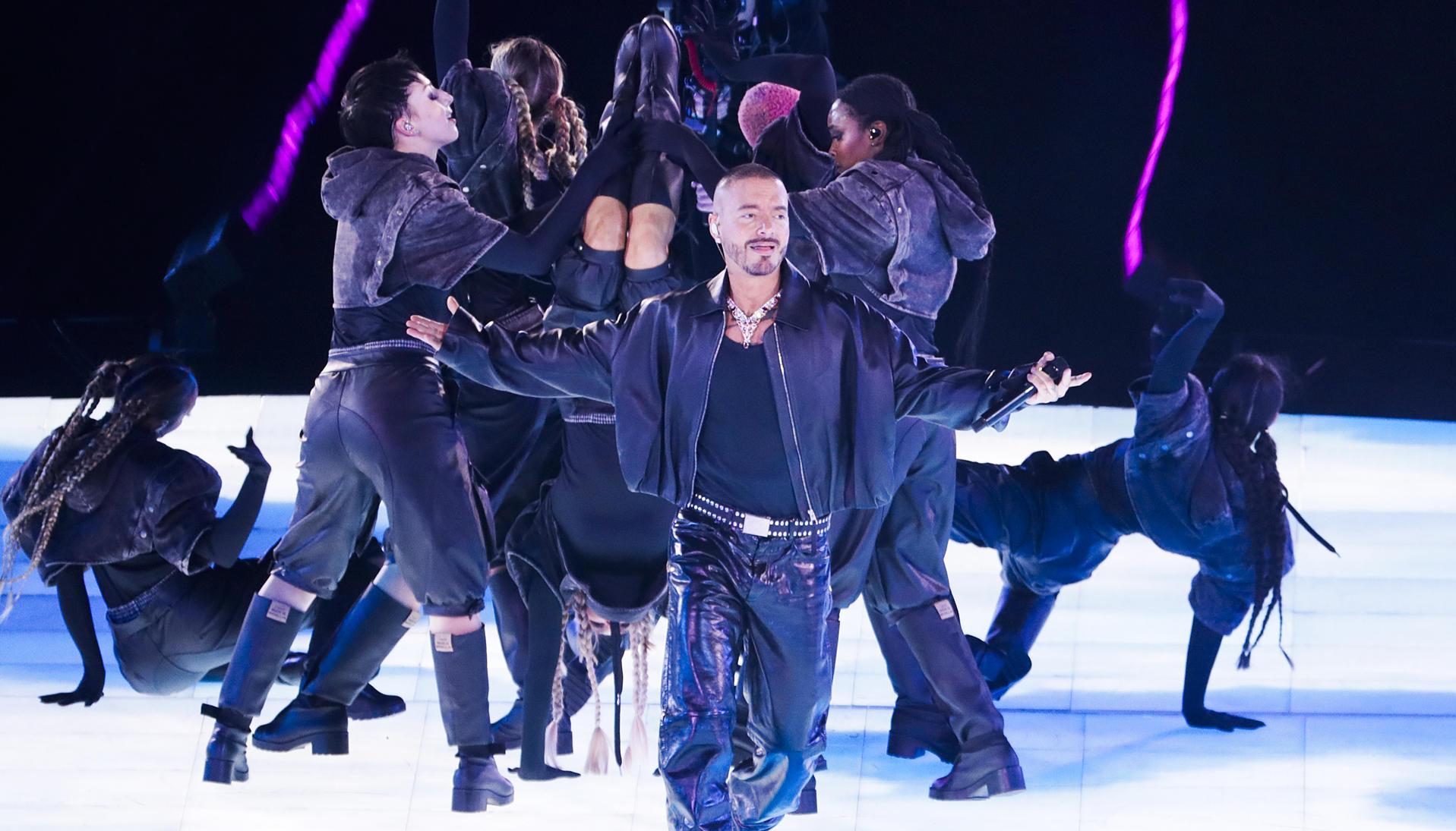 J Balvin ha tenido invitados especial en su gira. 