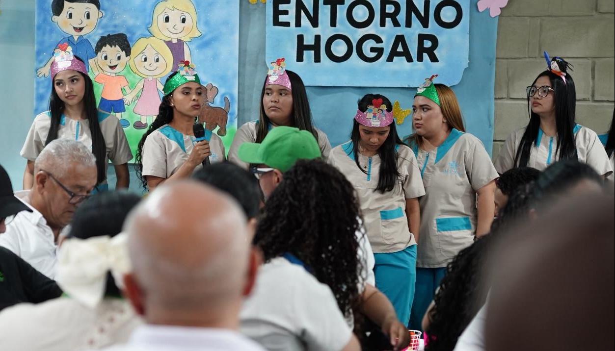 Aprendices Mokaná socializan proyecto