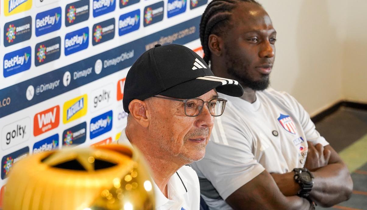 Alfredo Arias, técnico de Junior. 