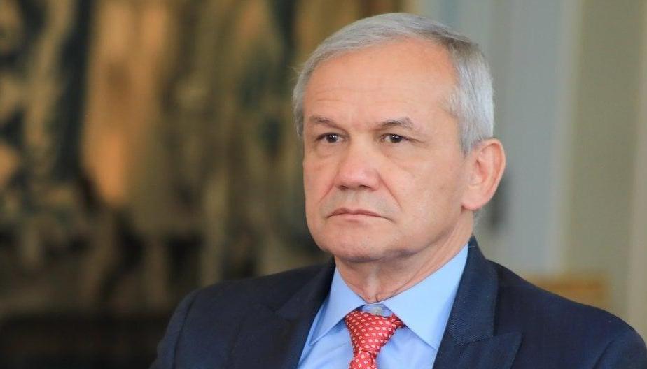 Carlos Ramón González. 