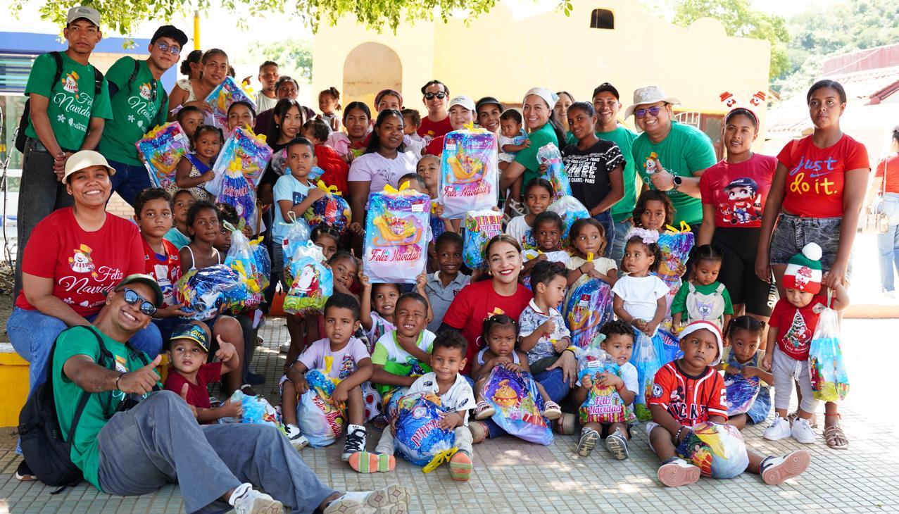 Entrega de regalos en Tocagua