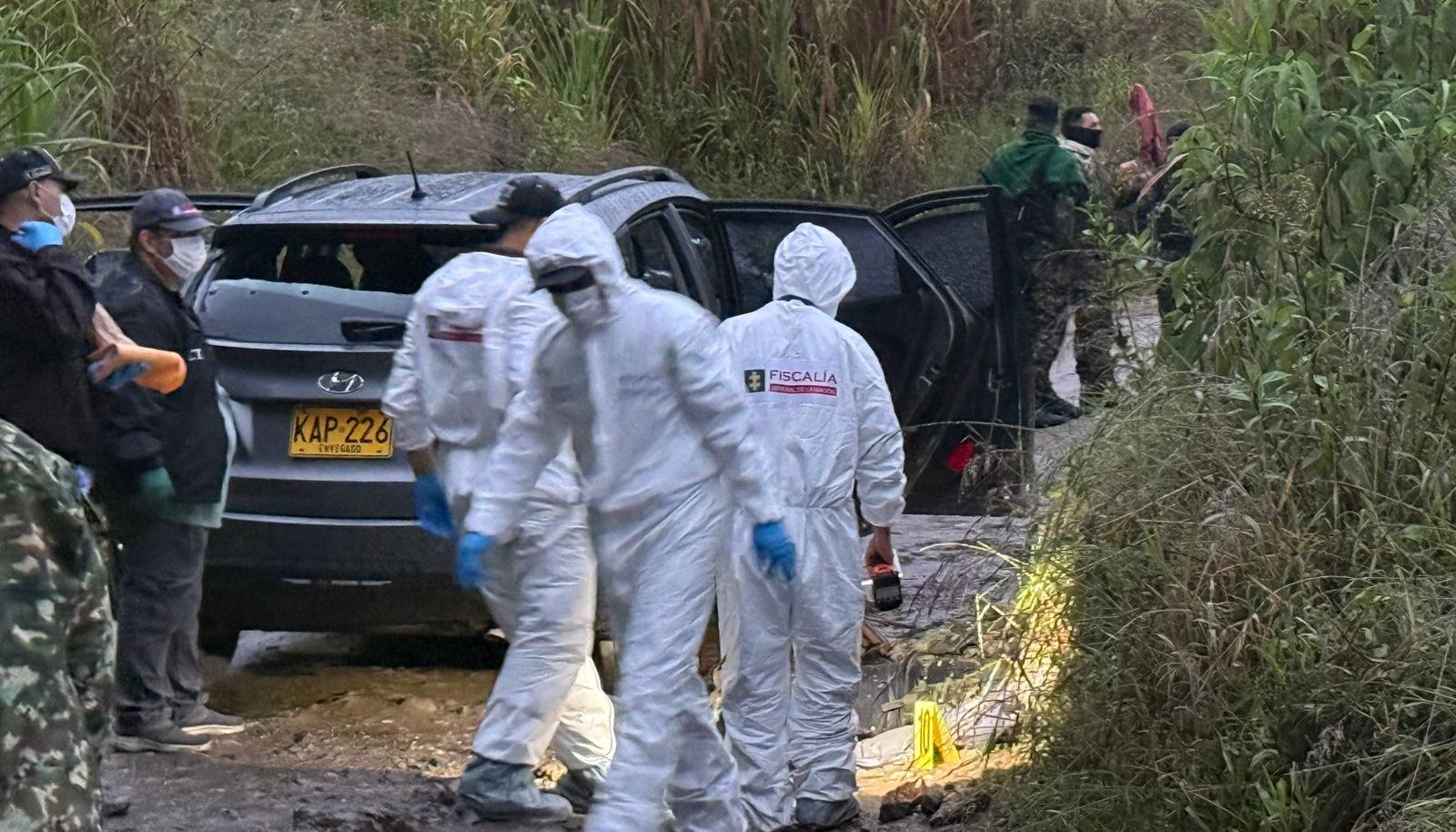 Levantamiento de los cuerpos en la vereda El Recreo, zona rural del municipio de Nariño, Antioquia. 