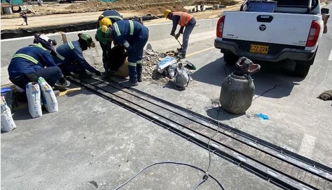 Trabajos en el puente norte-sur del intercambiador vial de la Circunvalar.