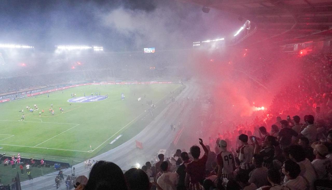 Aspecto del estadio Metropolitano esta noche. 