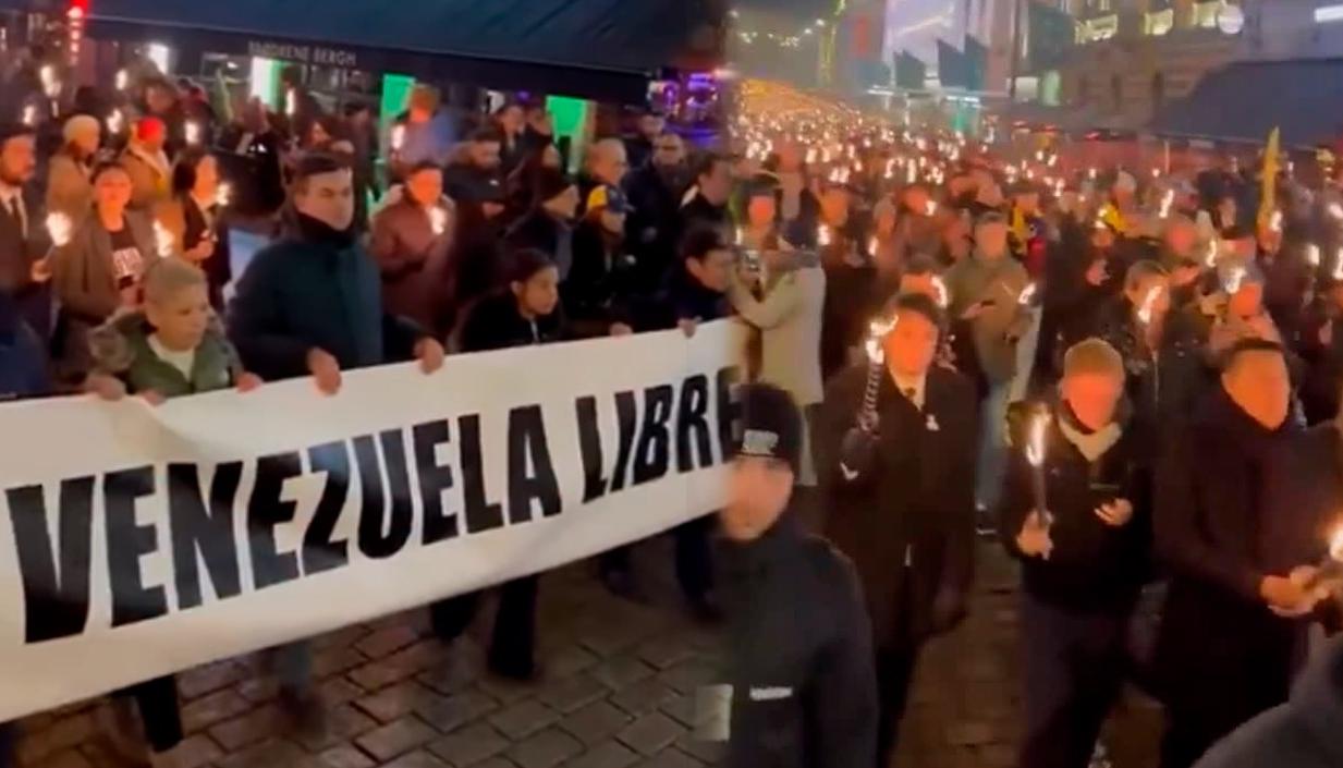 Macha de las Antorchas en Oslo, Noruega. 