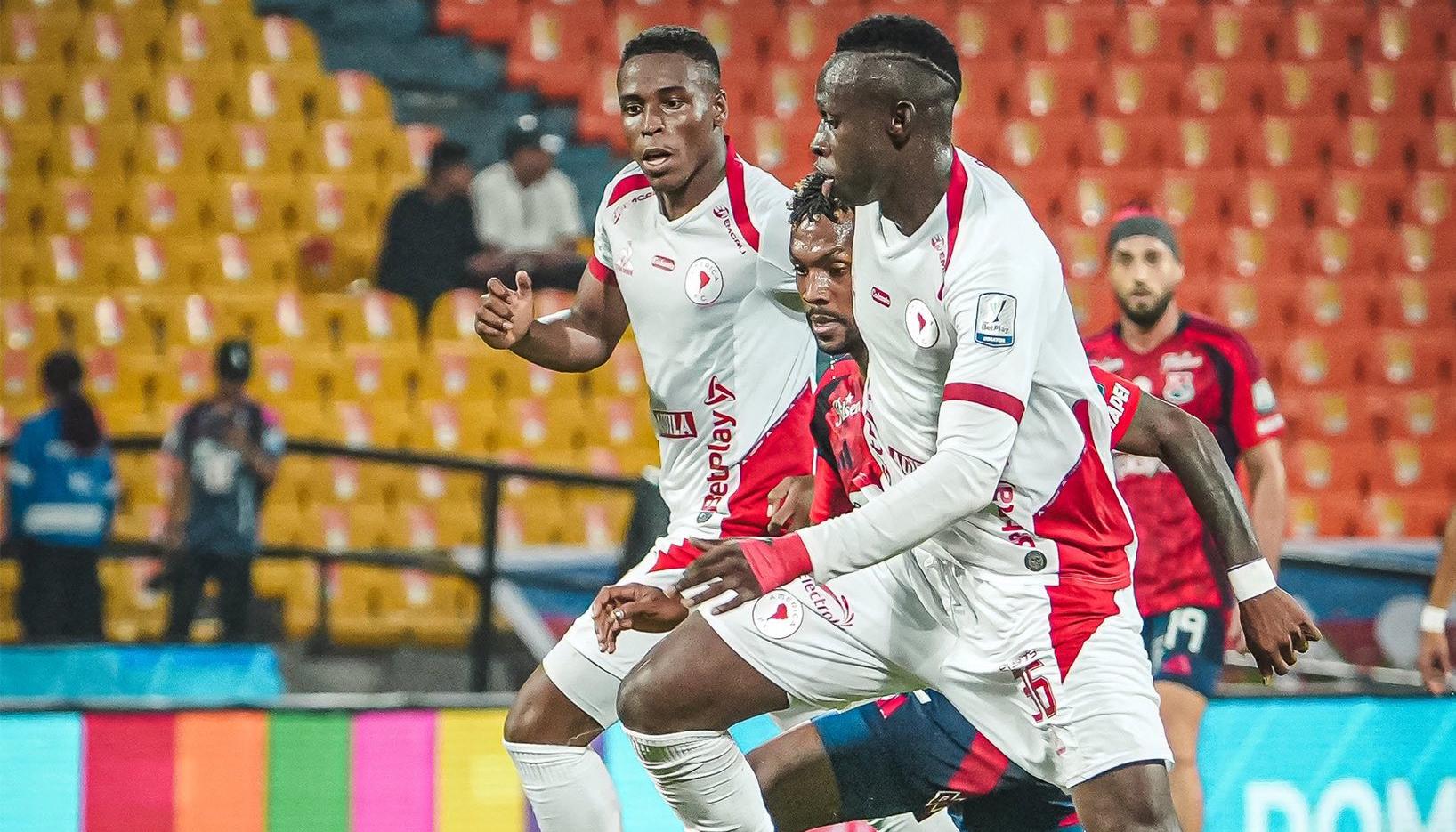 El partido se disputó en el Atanasio Girardot.