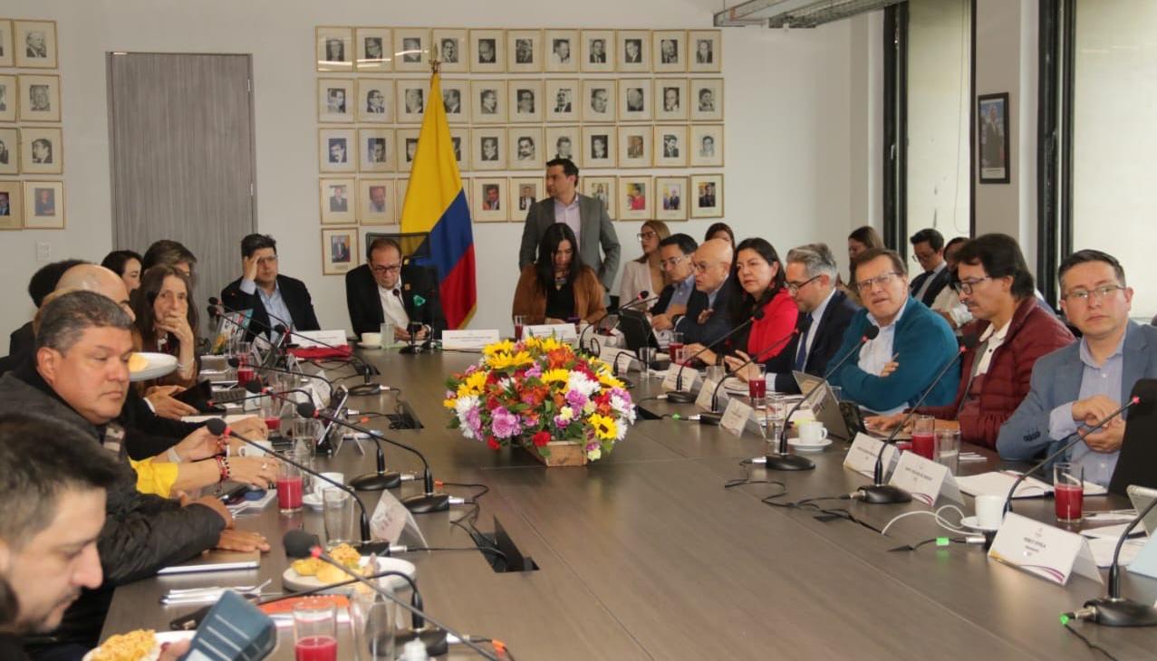 Mesa de concertación del salario mínimo.