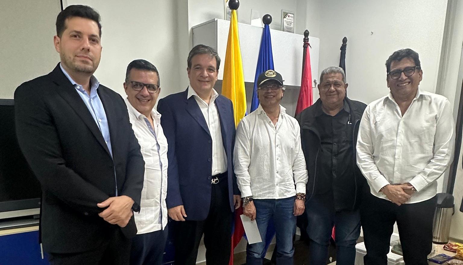 El Presidente Gustavo Petro con empresarios en Cúcuta.