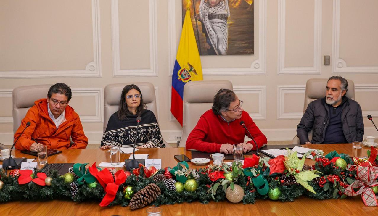 Presidente Gustavo Petro y el Ministro del Interior, Armando Benedetti, durante el Consejo de Seguridad de este sábado.