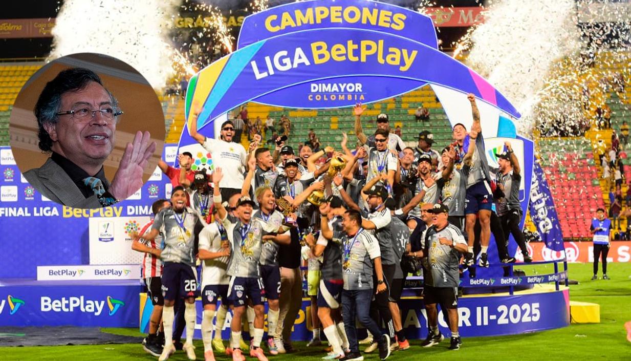 El Presidente Petro y los jugadores celebrando el título.