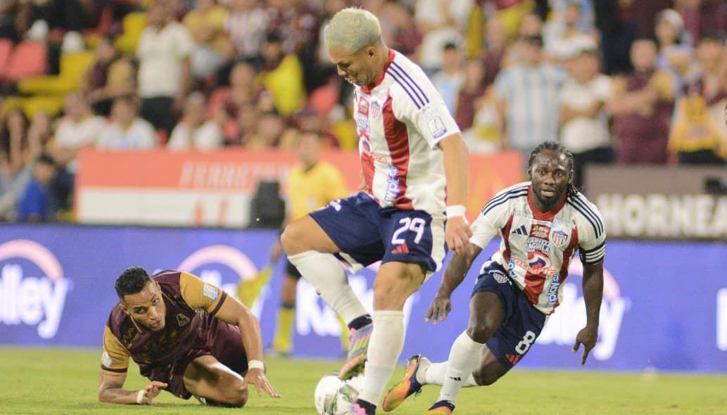 Teófilo Gutiérrez y Yimmi Chará.