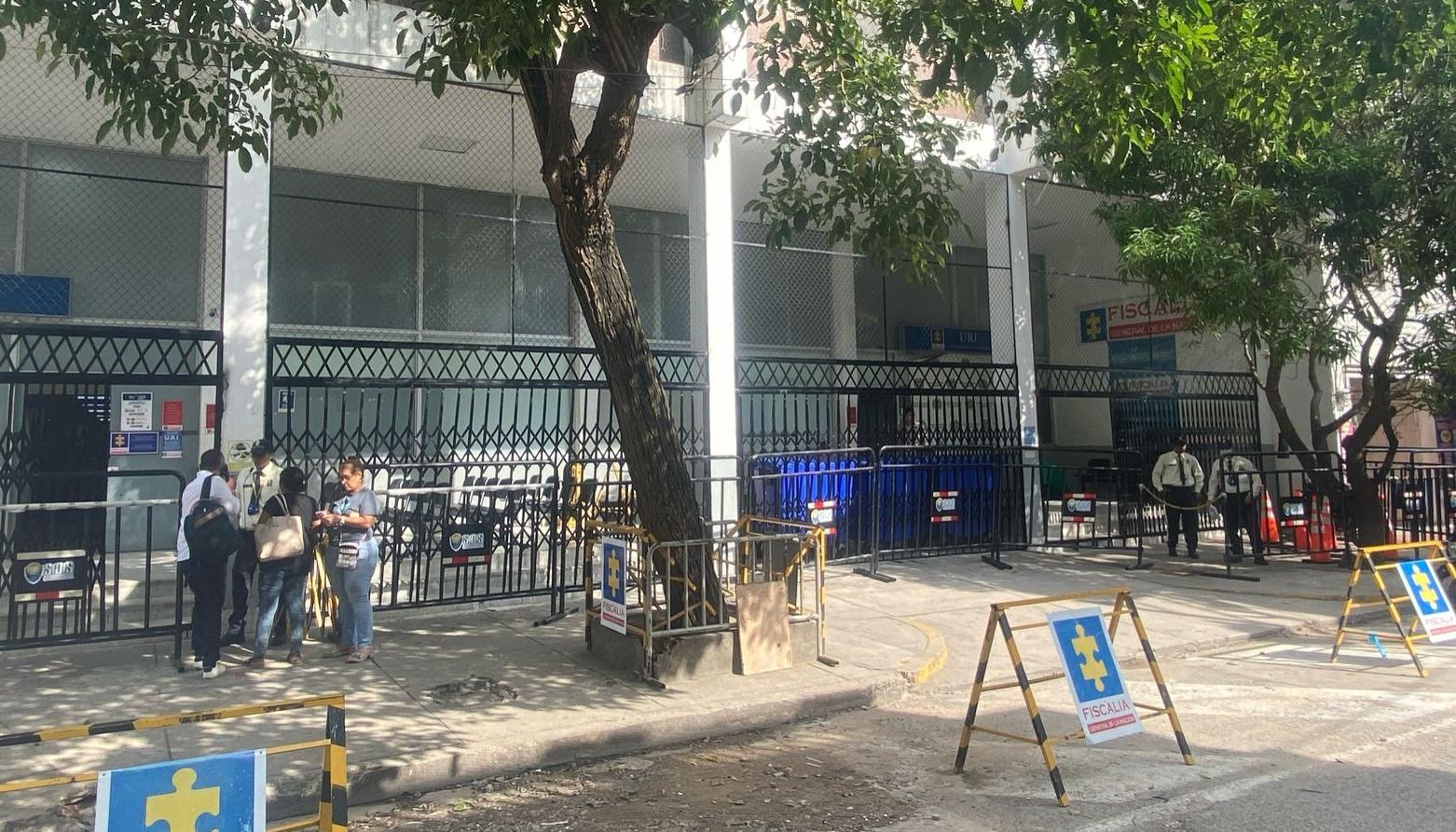 Los capturados fueron conducidos a la URI de la Fiscalía. 