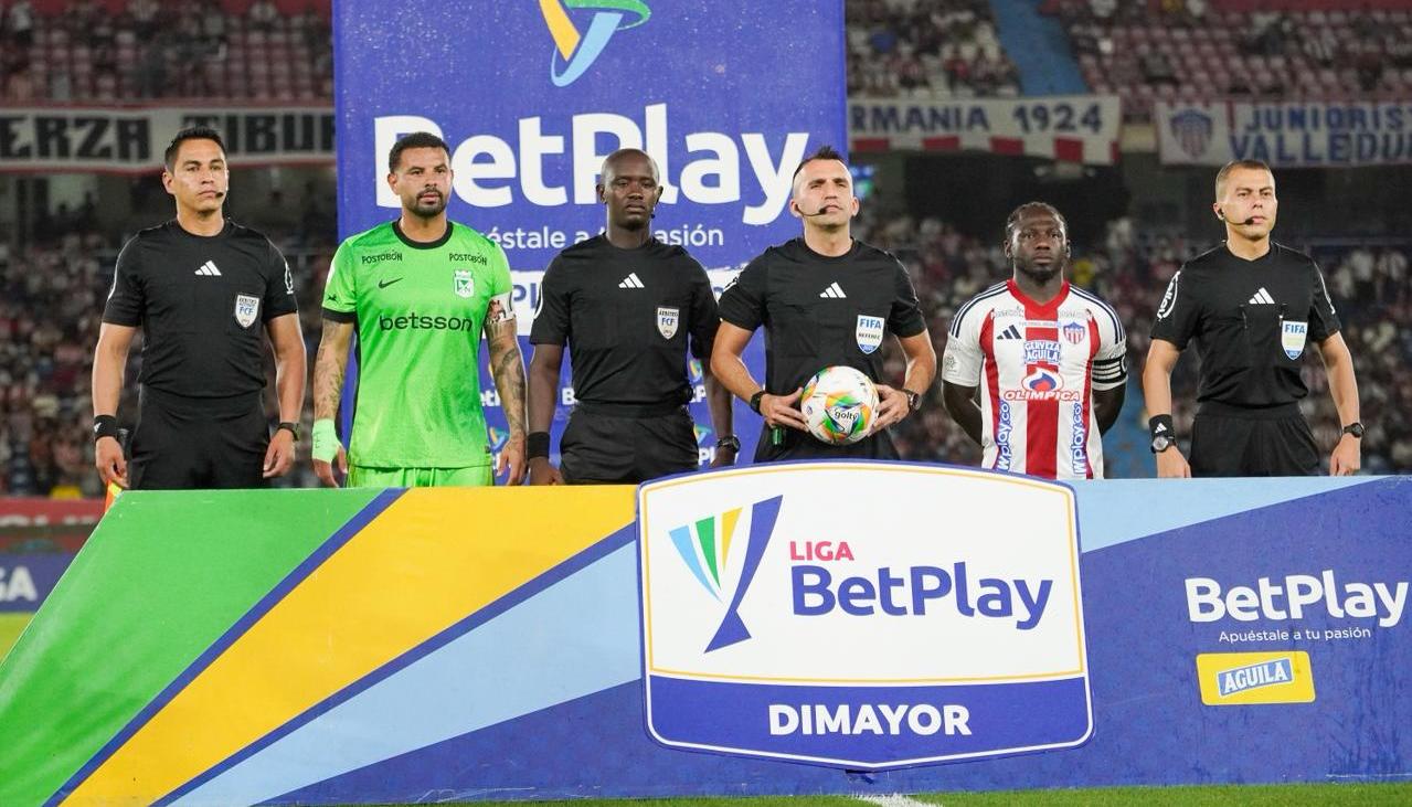 Carlos Betancur en el partido Junior vs. Nacional, en la última fecha del todos contra todos. 