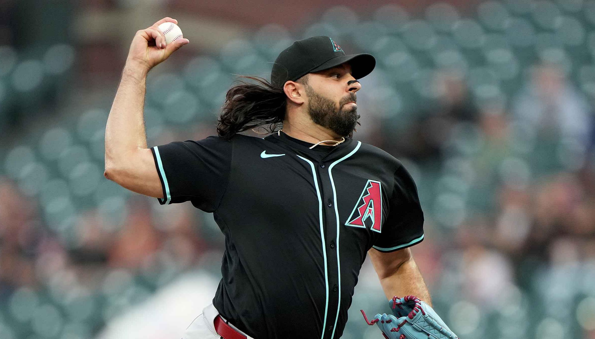Nail Crismatt jugó esta temporada en Grandes Ligas con los Diamondbacks de Arizona. 