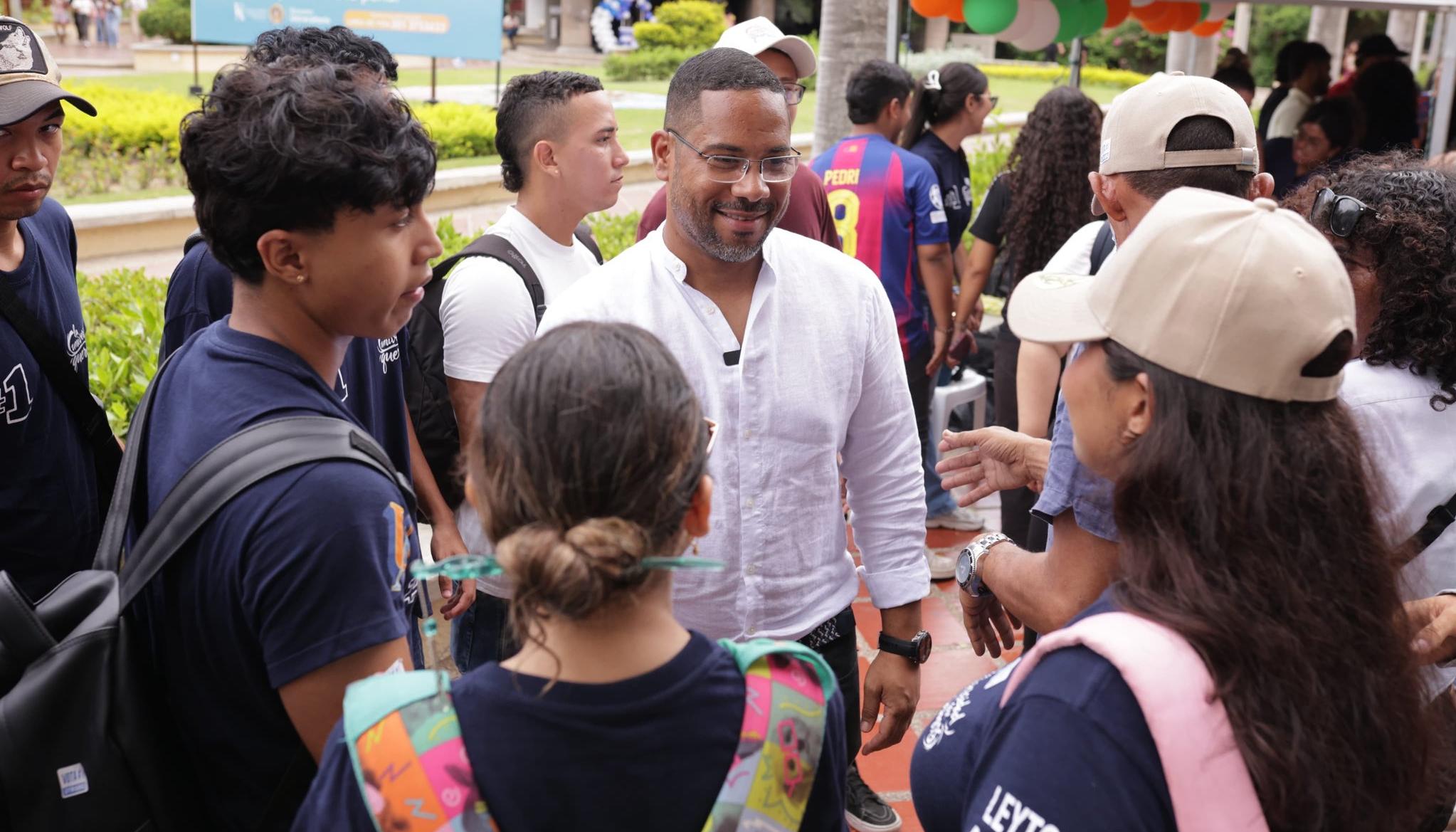 Leyton Barrios, rector de Uniatlántico.