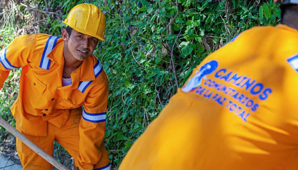 Programa Caminos Comunitarios de la Paz Total