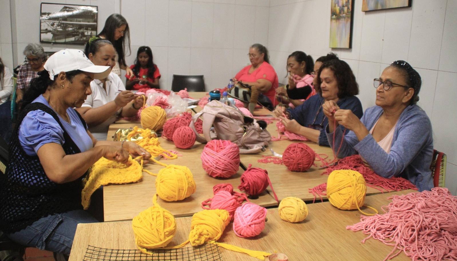 Club de Tejedoras. 