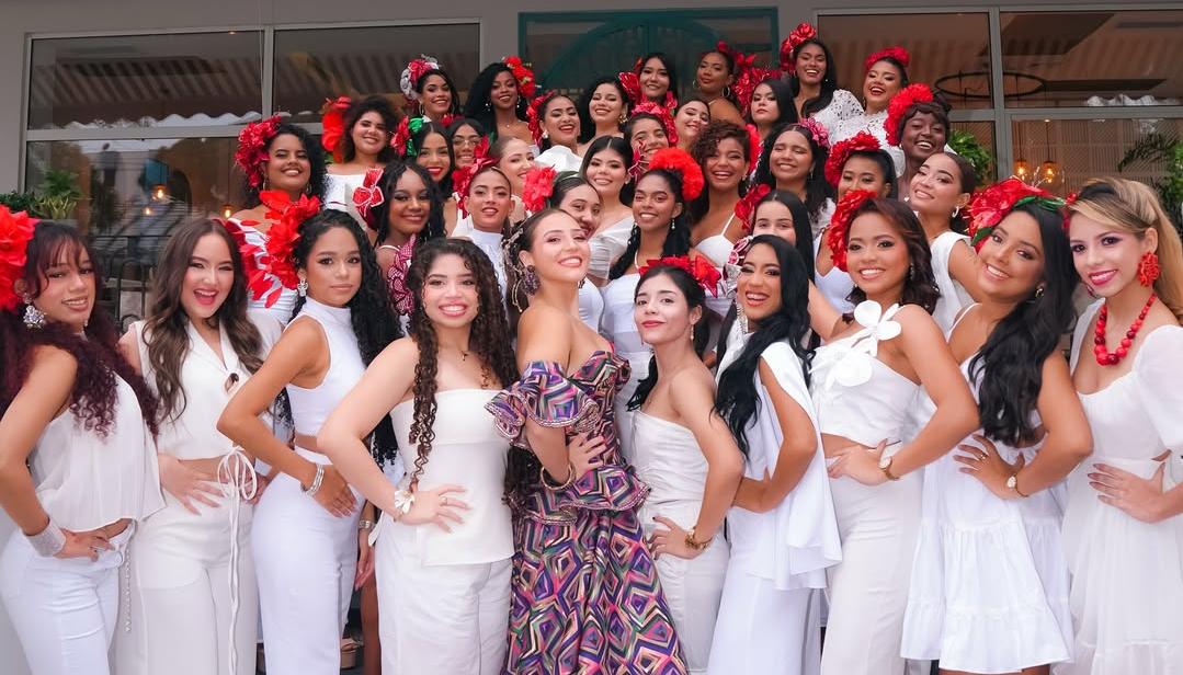 Aspirantes al Reinado Popular. 