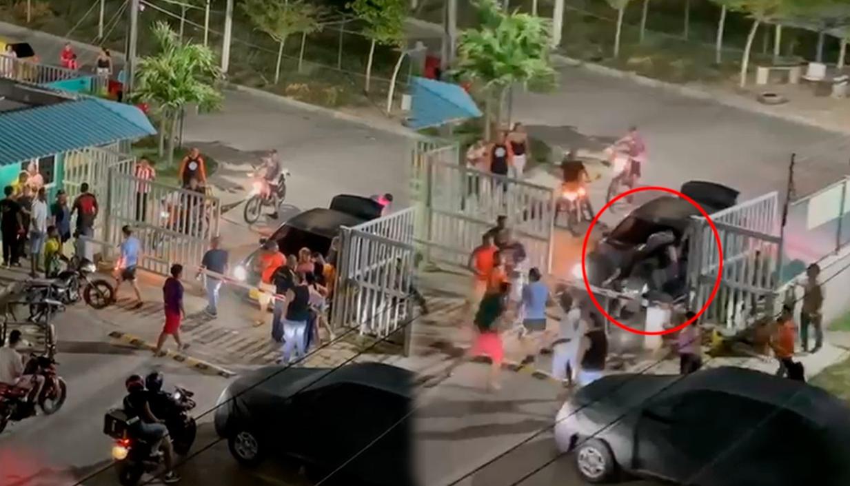 Momento de la agresión a vigilante en Caribe Verde. 