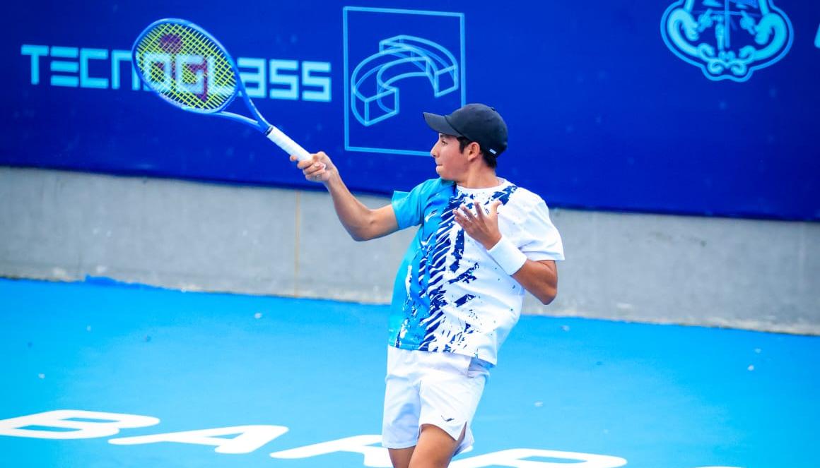 Alejandro Castellanos, tenista colombiano.