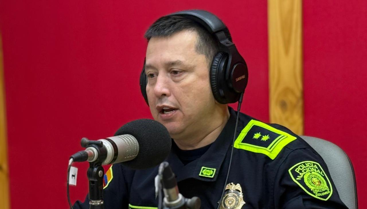 El Brigadier General Miguel Andrés Camelo Sánchez, comandante de la Policía Metropolitana de Barranquilla.