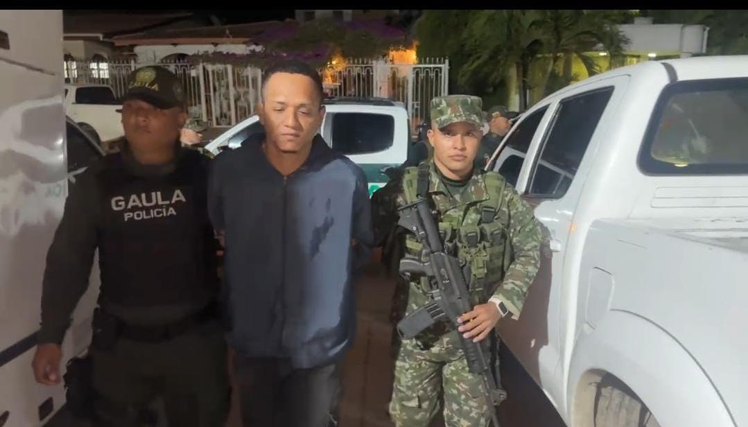 Didier Junior Guerrero Vásquez fue capturado por el Gaula y el Ejército. 