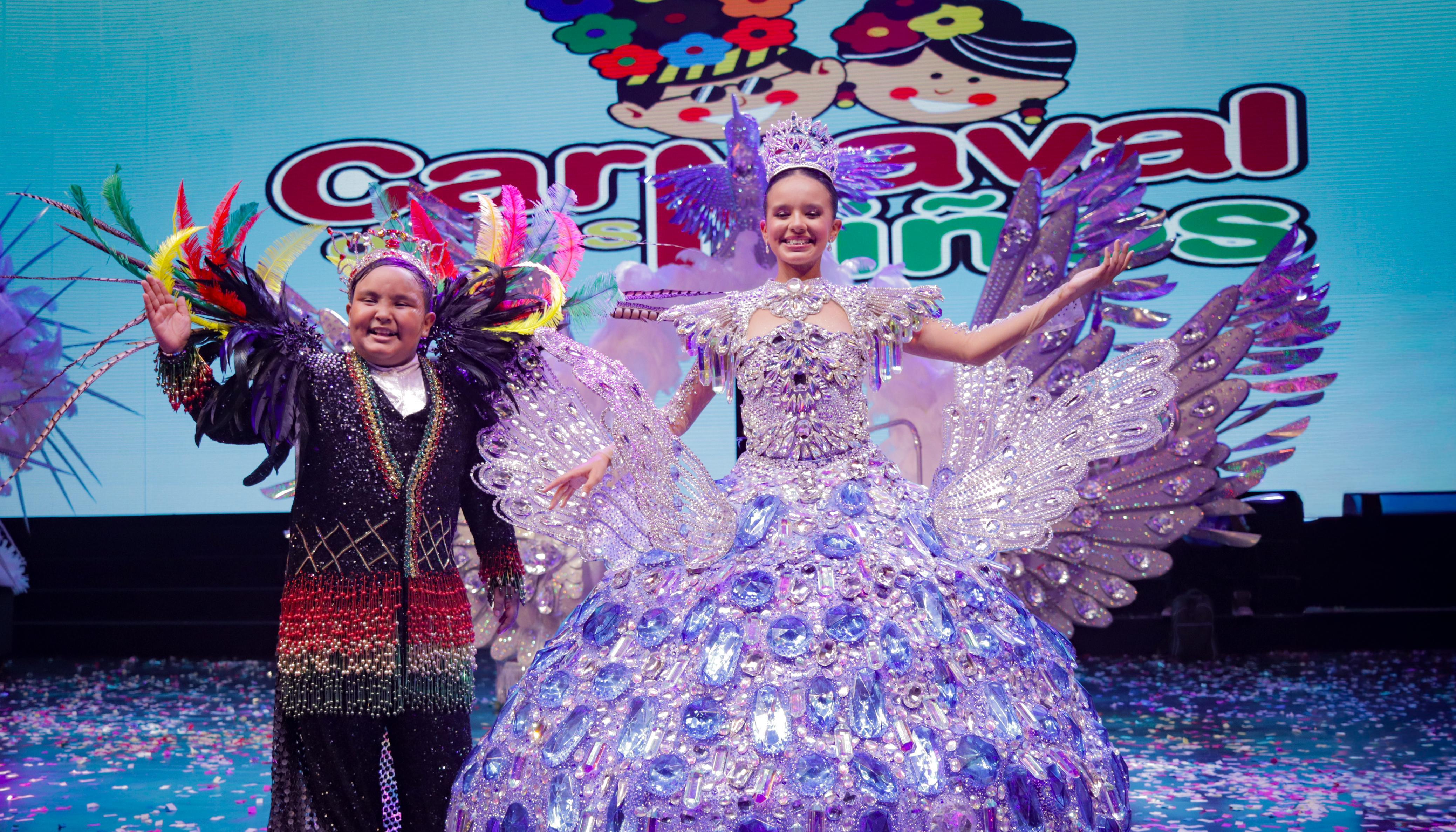 Los Reyes Infantiles Joshua Ortiz y Sharon Acosta.