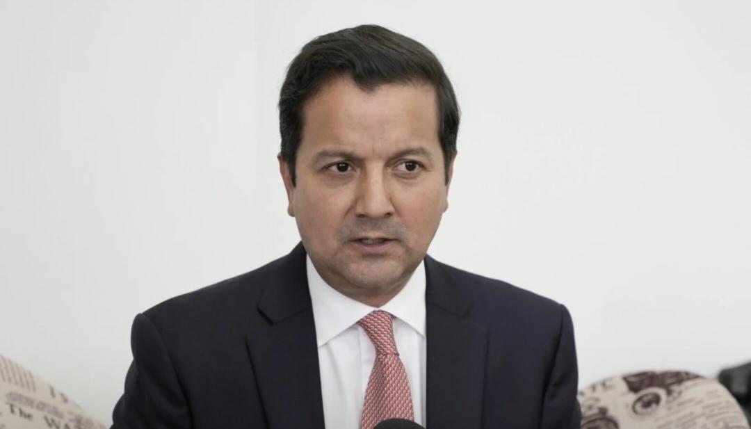 El precandidato David Luna.