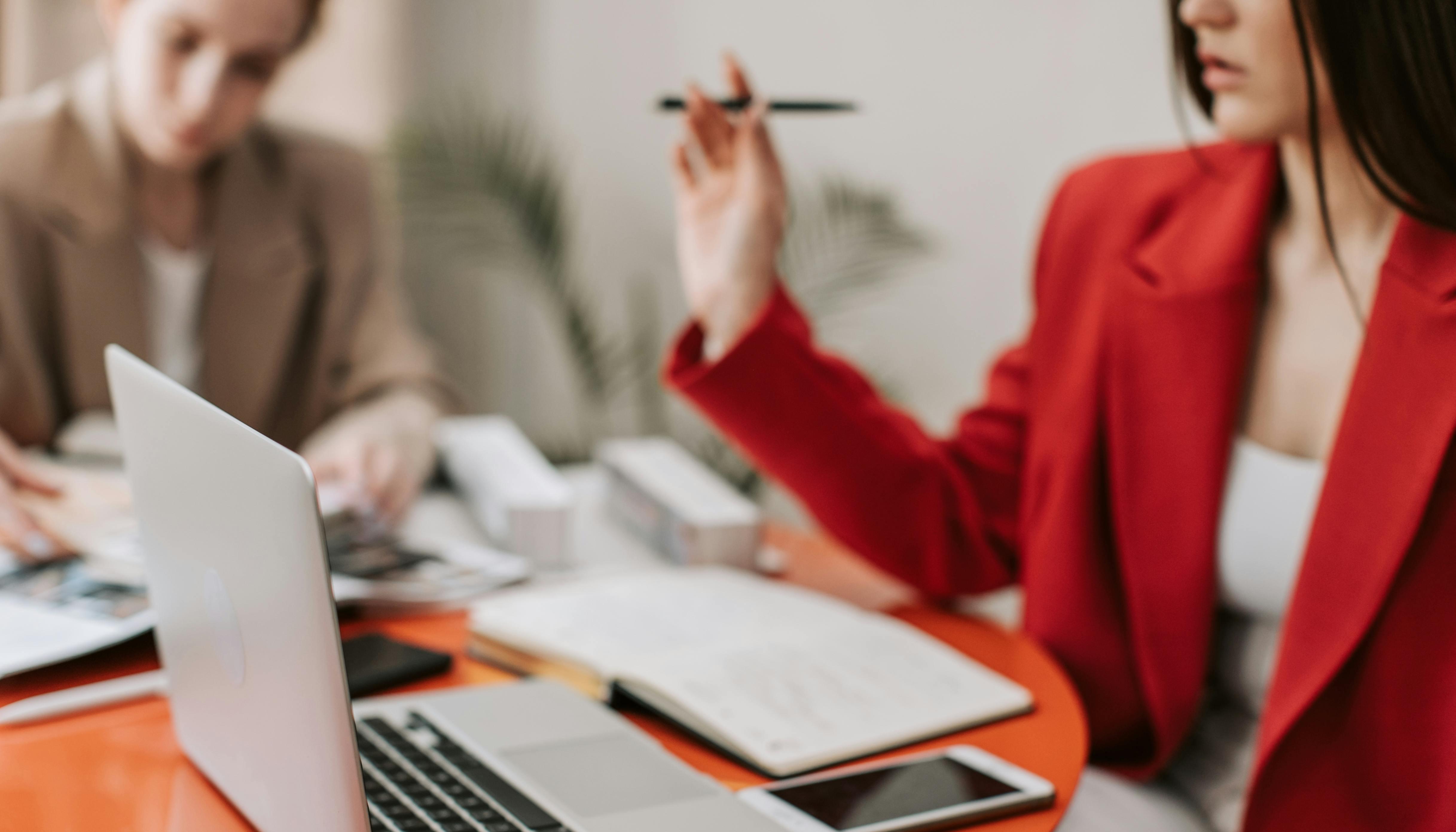 Los empleados que cumplan con este requisito tienen fuero de estabilidad laboral reforzada. 