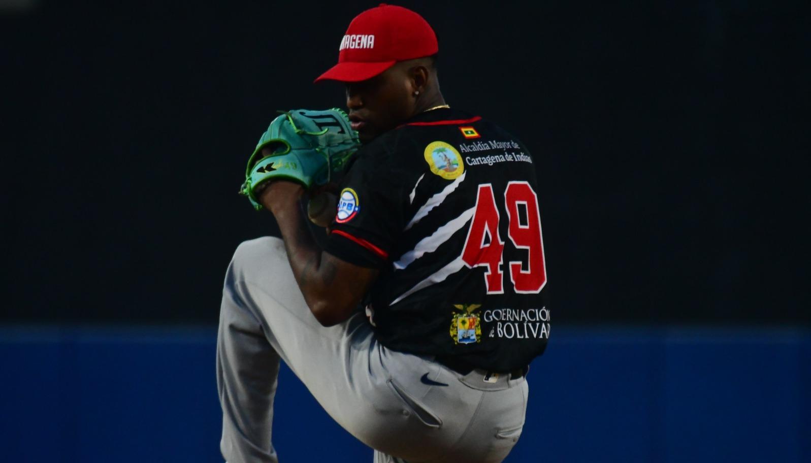Julio Teherán, abridor de los Tigres de Cartagena. 