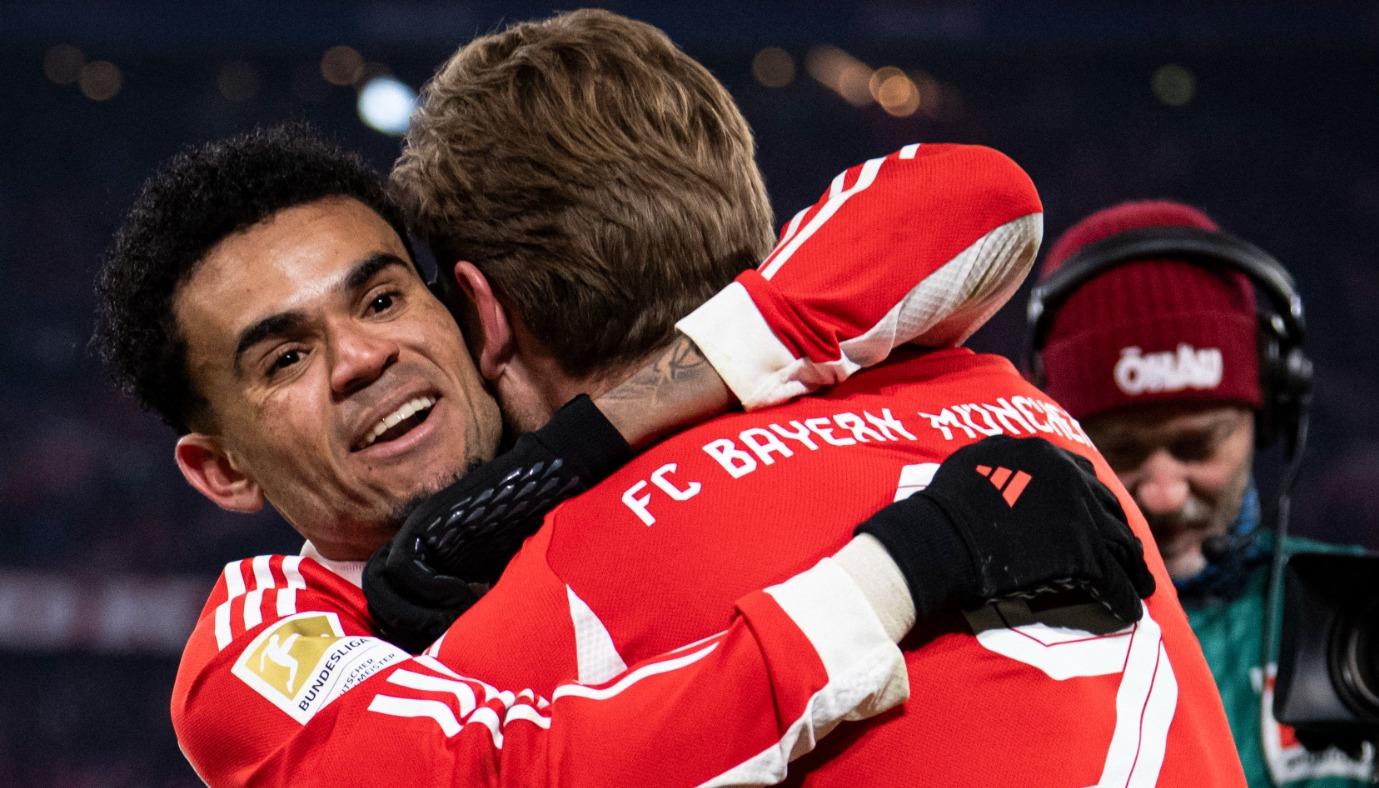 Luchito Díaz celebrando su gol.