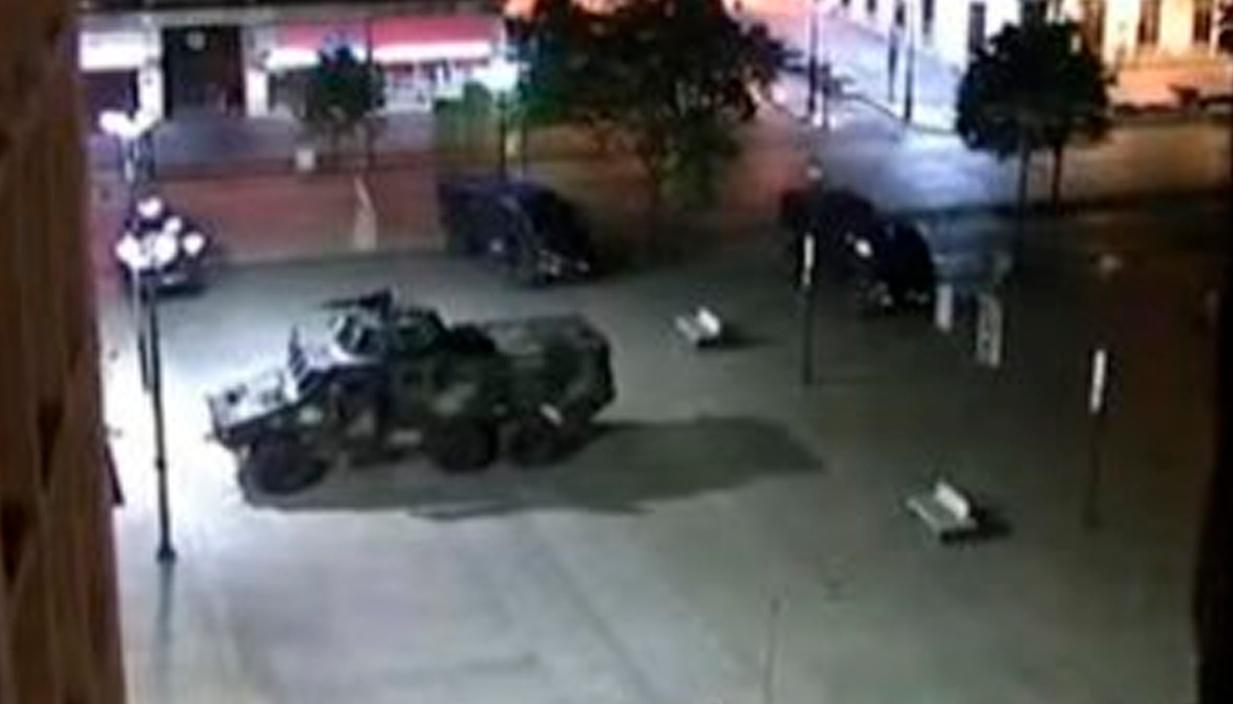 Ráfagas de disparos se escucharon esta noche en los alrededores del Palacio de Miraflores