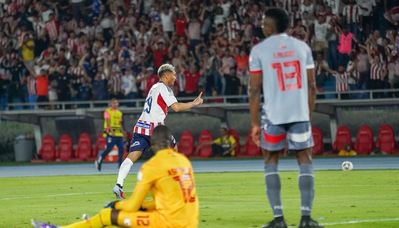 Teófilo Gutiérrez anotó para Junior.