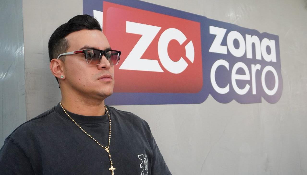 Yeison Jiménez en su visita a Zona Cero. 