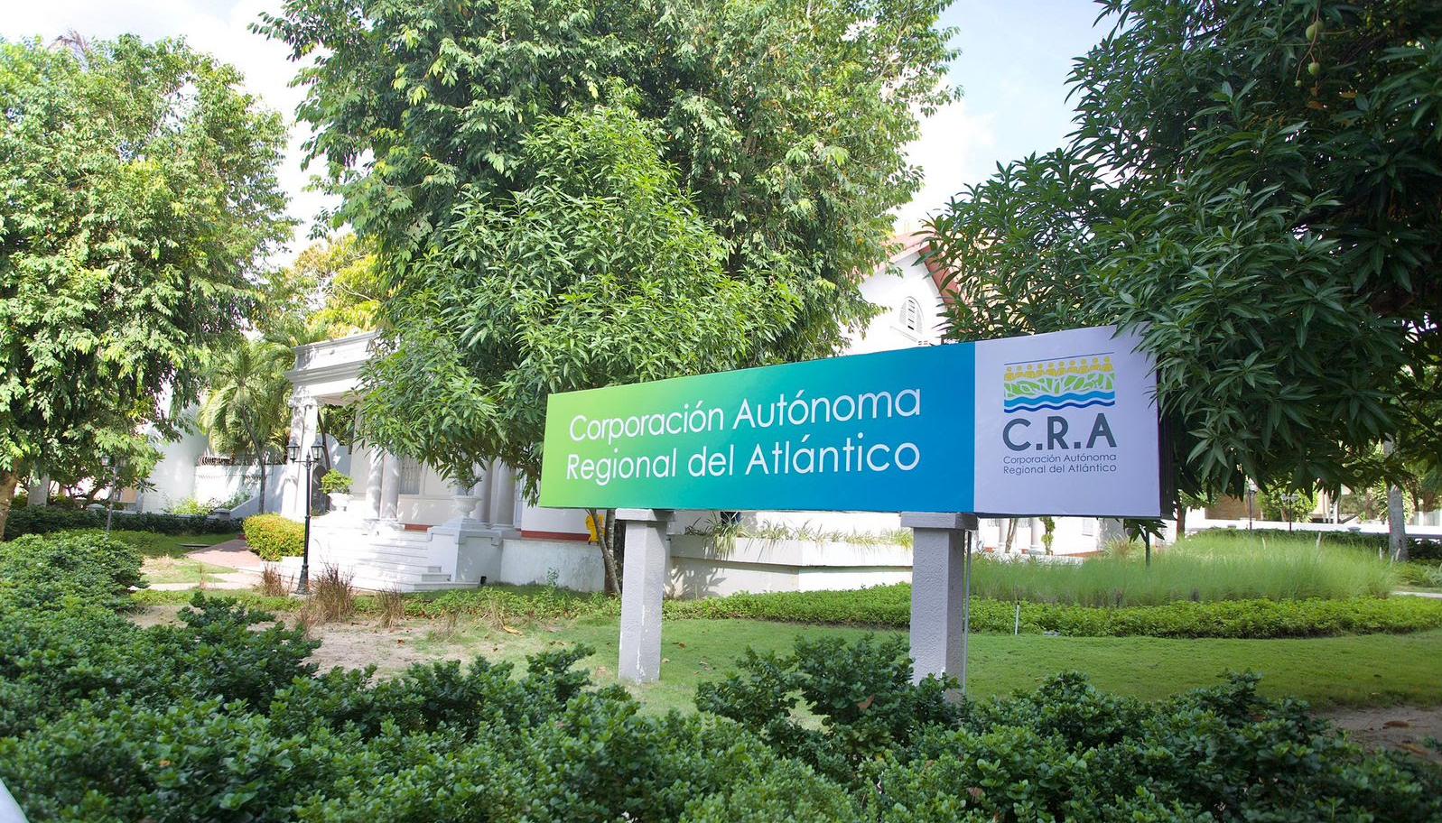Fachada de las oficinas de la CRA en Barranquilla. 