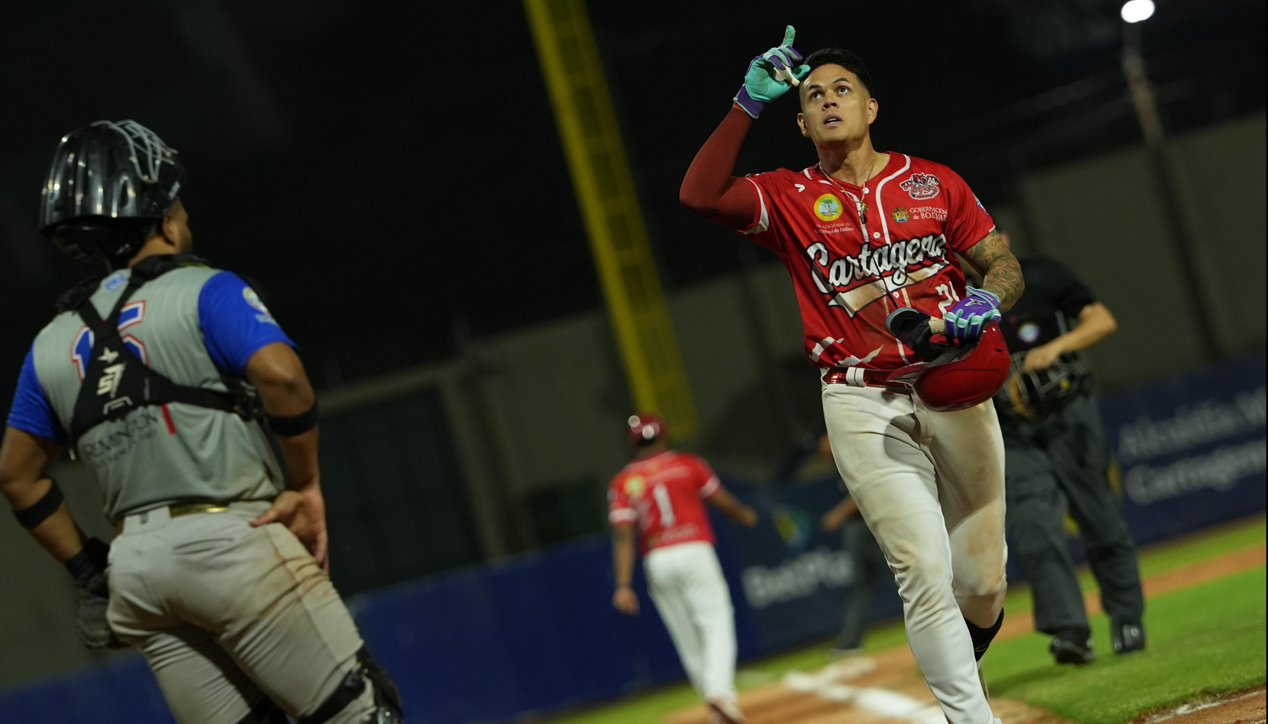Gio Urshela bateó un jonrón solitario en el tercer inning para Tigres. 