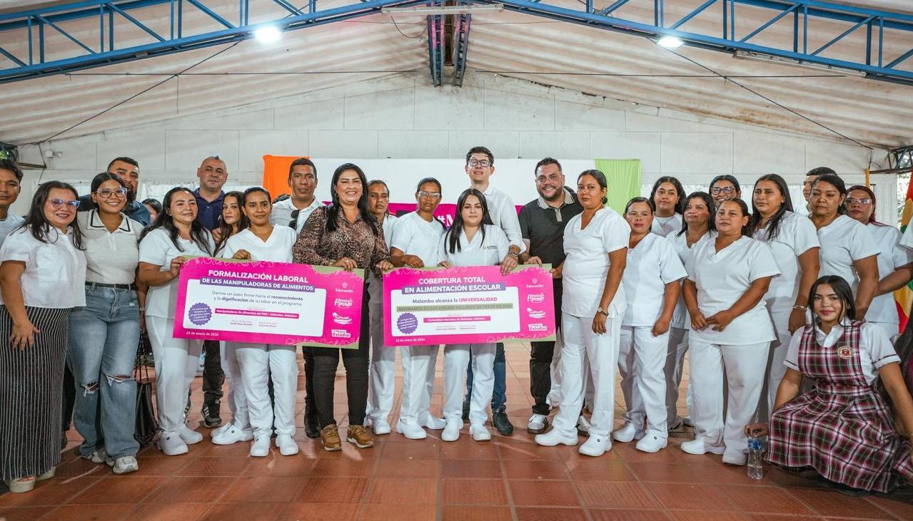 Ministro de Educación, Daniel Rojas, entrega recursos en Malambo para el PAE.