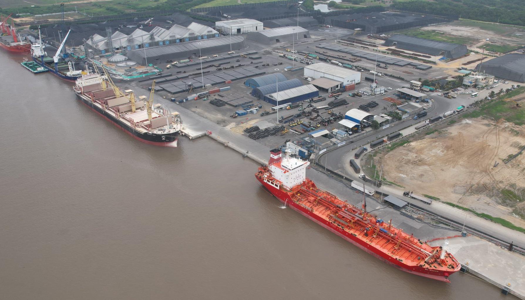 Zona portuaria de Barranquilla.