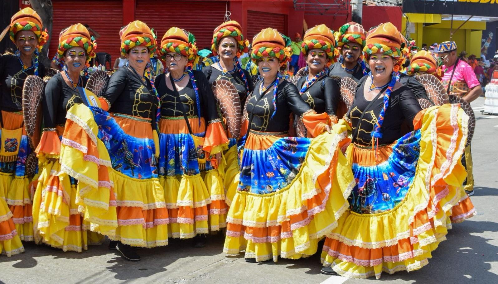 Disfraz colectivo ‘Salvemos las Tortugas Marinas de Cartagena’.