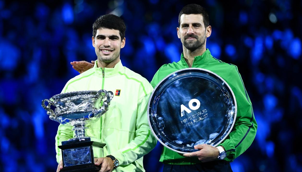 Carlos Alcaraz y Novak Djokovic.